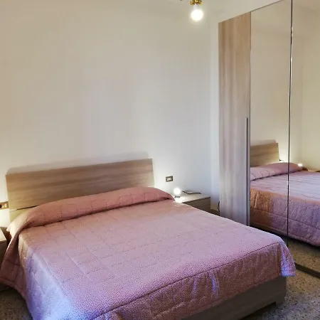Prato Barone A Apartment Florence