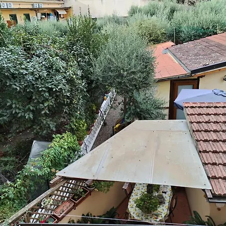 Prato Barone A פירנצה